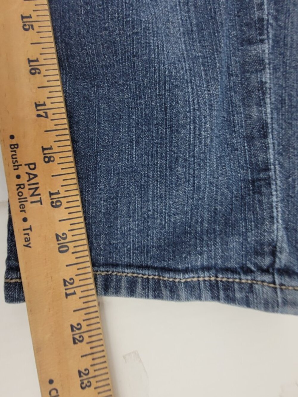 Democracy Jean Capris Women's 4 Blue Distressed Embellished Pockets Stretch - Picture 10 of 13